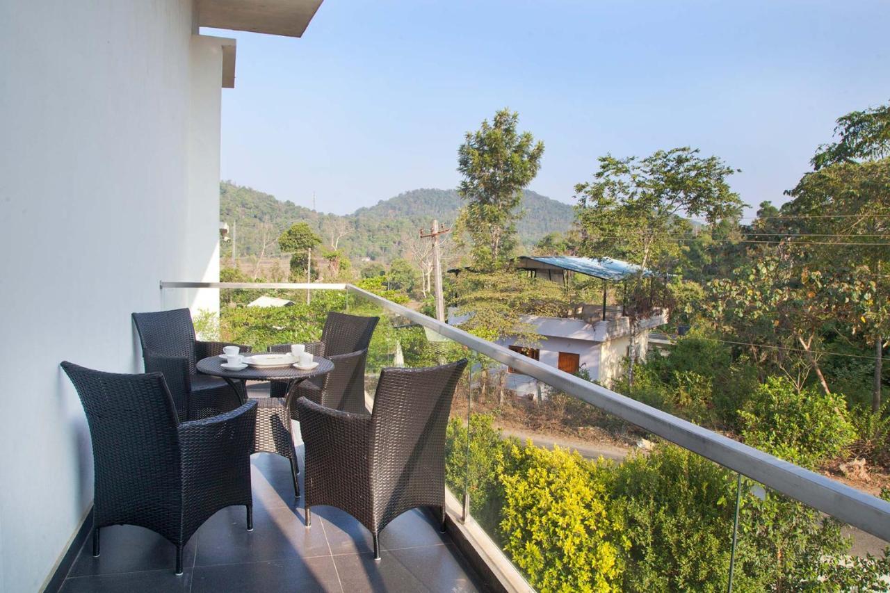 Stayvista At Ivory Hill Madikeri 3 Bedrooms Exterior photo
